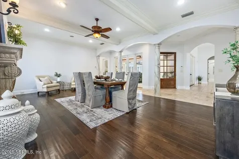 5250 Commissioners Drive Jacksonville FL 32224