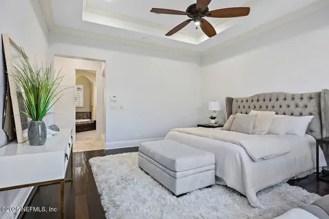 5250 Commissioners Drive Jacksonville FL 32224
