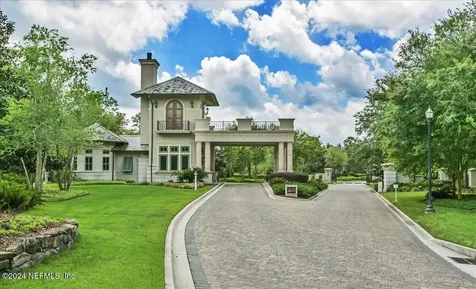 5250 Commissioners Drive Jacksonville FL 32224