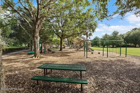 5250 Commissioners Drive Jacksonville FL 32224