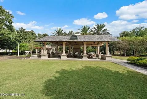 5250 Commissioners Drive Jacksonville FL 32224
