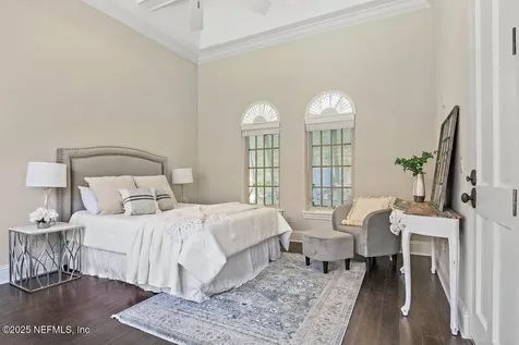 5250 Commissioners Drive Jacksonville FL 32224