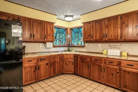 43111 Hilltop Lane Callahan FL 32011