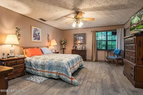 43111 Hilltop Lane Callahan FL 32011