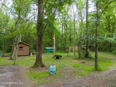 43111 Hilltop Lane Callahan FL 32011