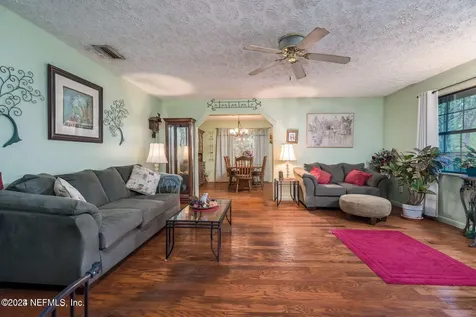 43111 Hilltop Lane Callahan FL 32011