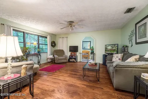 43111 Hilltop Lane Callahan FL 32011