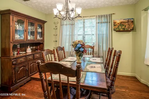 43111 Hilltop Lane Callahan FL 32011
