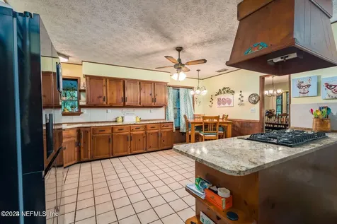 43111 Hilltop Lane Callahan FL 32011