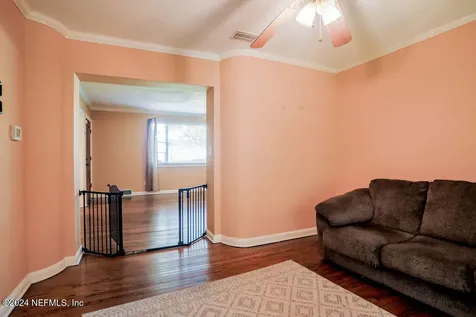 1121 Lakewood Road Jacksonville FL 32207