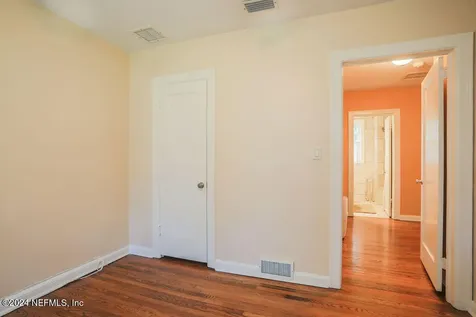 1121 Lakewood Road Jacksonville FL 32207