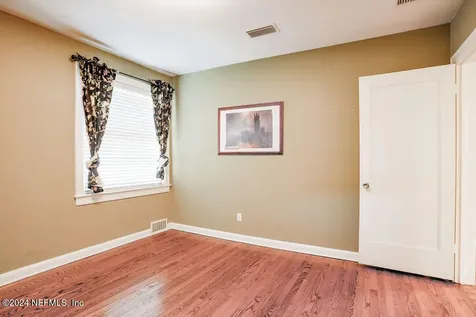 1121 Lakewood Road Jacksonville FL 32207