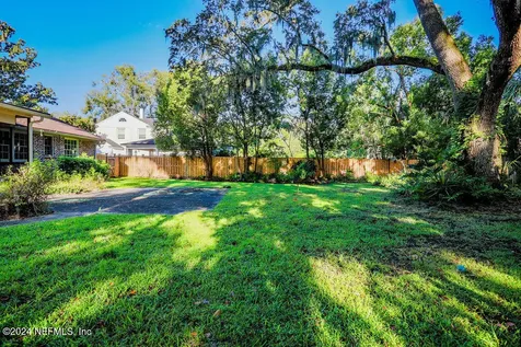 1121 Lakewood Road Jacksonville FL 32207