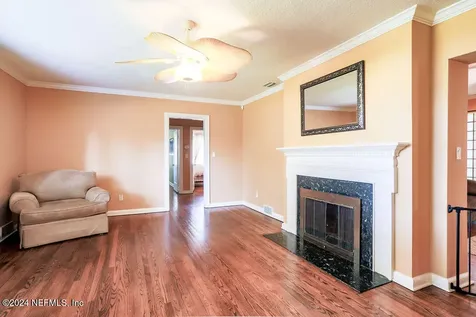 1121 Lakewood Road Jacksonville FL 32207
