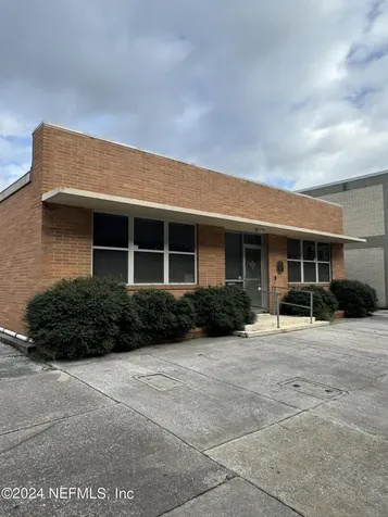 221 E Adams Street Jacksonville FL 32202