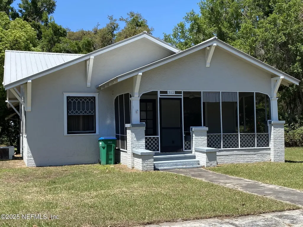 312 Oak Street Crescent City FL 32112