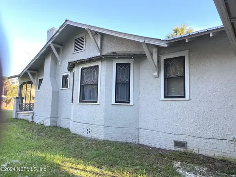 312 Oak Street Crescent City FL 32112