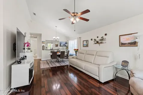 14395 Pelican Bay Court Jacksonville FL 32224
