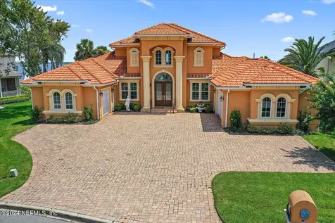 4368 Boat Club Drive Jacksonville FL 32277