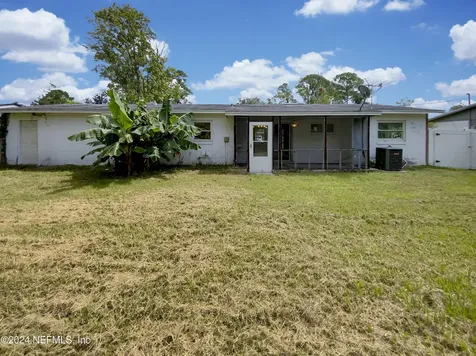 7910 Praver Drive W Jacksonville FL 32217