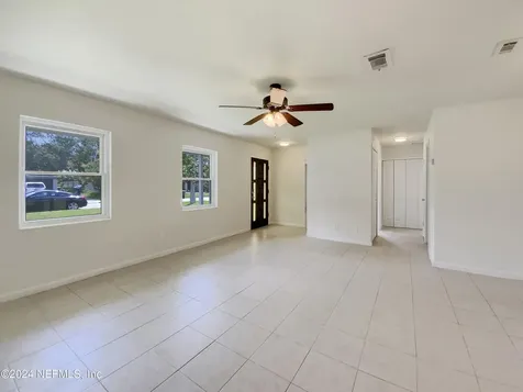 7910 Praver Drive W Jacksonville FL 32217