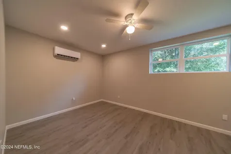 6850 Cherbourg Avenue S Jacksonville FL 32205