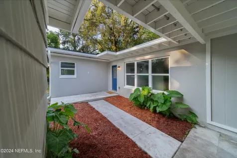 6850 Cherbourg Avenue S Jacksonville FL 32205