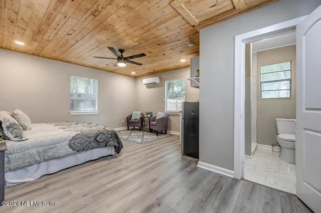 4832 Lawnview Street Jacksonville FL 32205