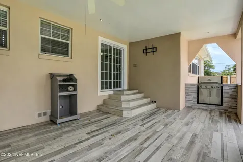 1953 Dean Road Jacksonville FL 32216