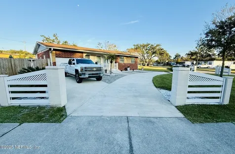 1953 Dean Road Jacksonville FL 32216