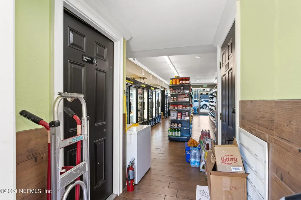 5209 Beach Boulevard Jacksonville FL 32207