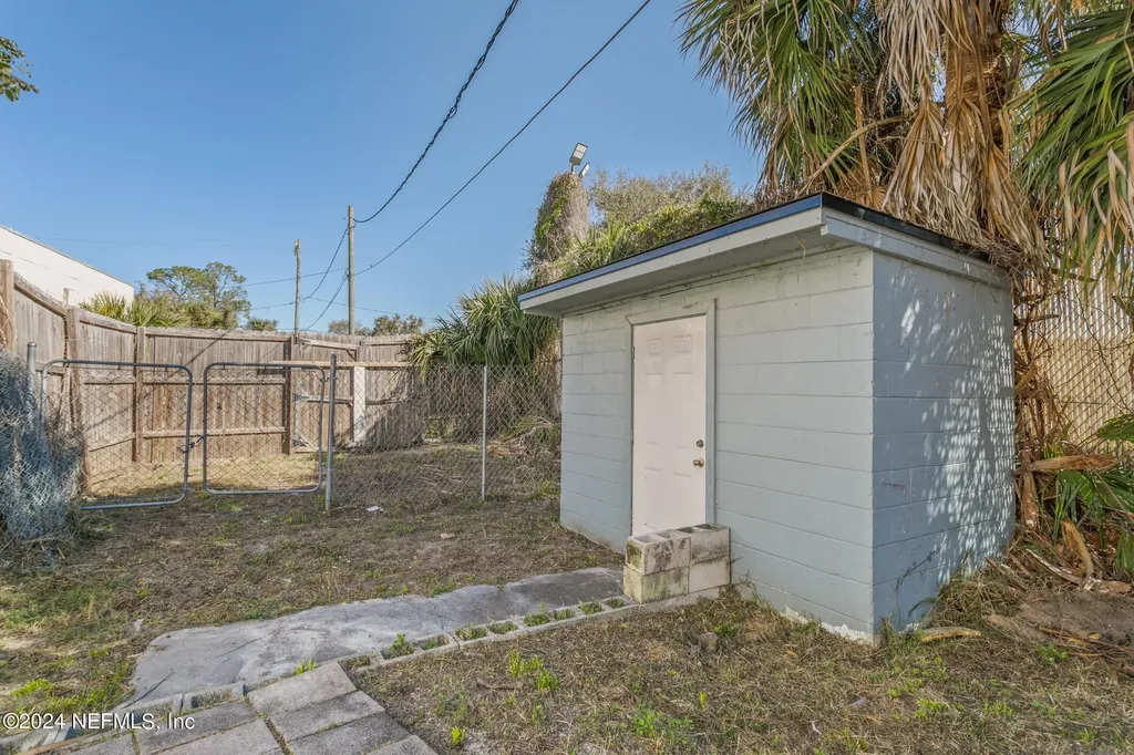 5209 Beach Boulevard Jacksonville FL 32207