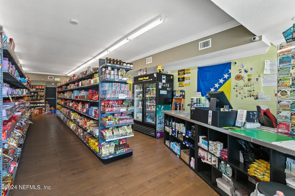 5209 Beach Boulevard Jacksonville FL 32207