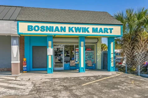 5209 Beach Boulevard Jacksonville FL 32207