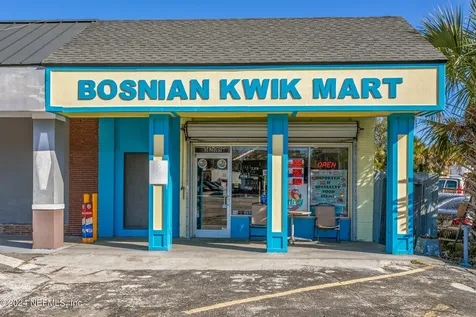 5209 Beach Boulevard Jacksonville FL 32207