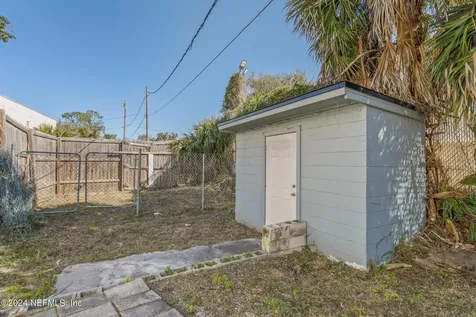 5209 Beach Boulevard Jacksonville FL 32207