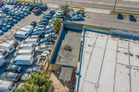 5209 Beach Boulevard Jacksonville FL 32207