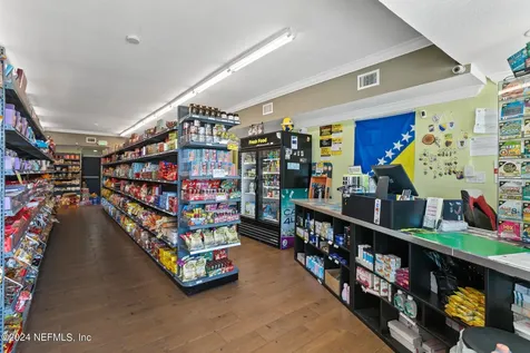 5209 Beach Boulevard Jacksonville FL 32207