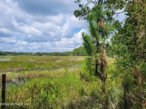124 Pleasant Drive Crescent City FL 32112