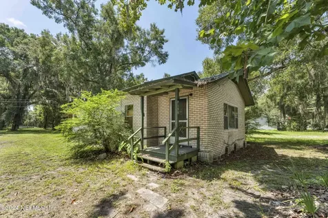 4135 Silver Lake Drive Palatka FL 32177