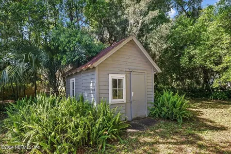 231 Oleander Avenue Crescent City FL 32112