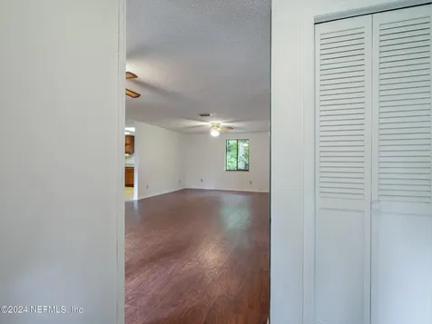 44052 Becker Avenue Callahan FL 32011