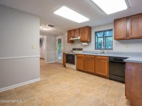 44052 Becker Avenue Callahan FL 32011