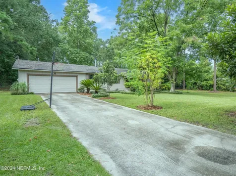 44052 Becker Avenue Callahan FL 32011