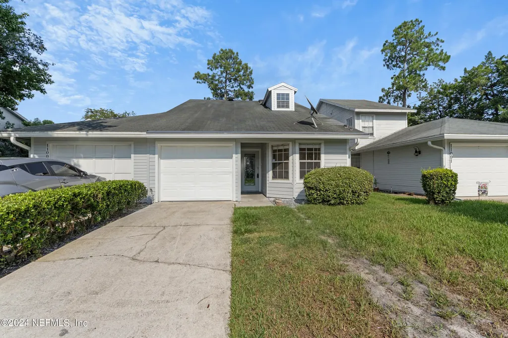 11089 Wandering Oaks Drive Jacksonville FL 32257