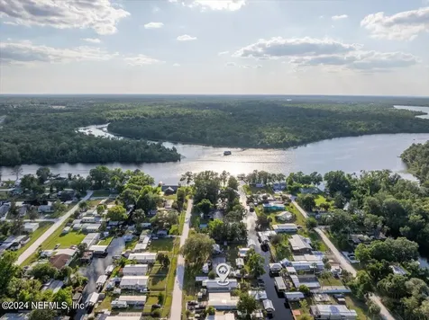 120 Pine Street Satsuma FL 32189