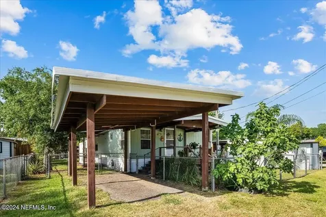 120 Pine Street Satsuma FL 32189