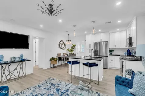 5616 Bishop Lane Jacksonville FL 32207