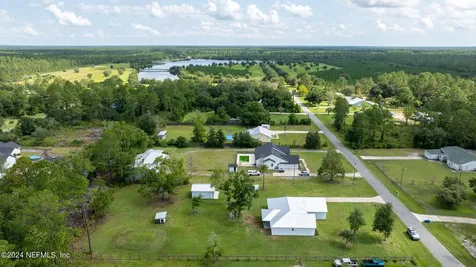 7961 Jefferson Avenue Hastings FL 32145