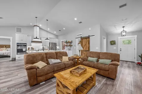 7961 Jefferson Avenue Hastings FL 32145